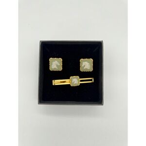 Vintage Wedgwood‎ jade Green Jasper Cufflinks & tie clip set horse head